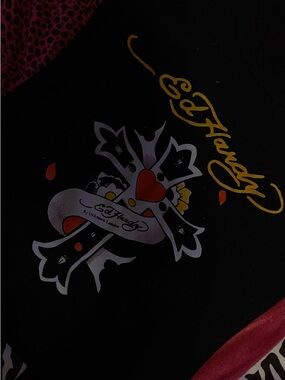 Ed Hardy Black Graphic designer Tee with Heart & Cross Logo